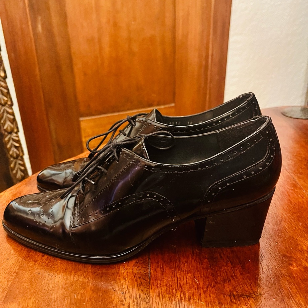 AUTHENTIC ❤️ EUC